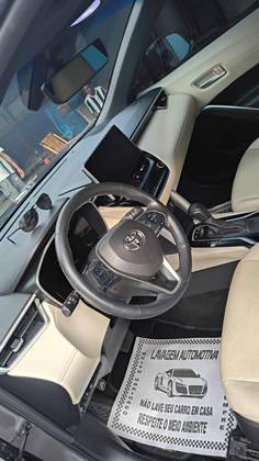 TOYOTA COROLLA CROSS 1.8 VVT-I HYBRID FLEX XRX CVT